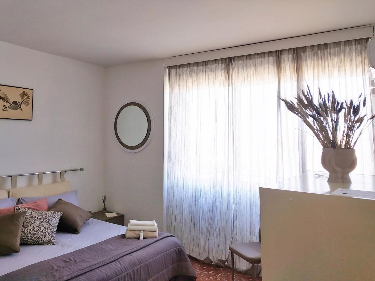 "Vacanze Romane" Stazione Tiburtina, Appartamento Tre Camere Da Letto 5 Posti Letto Exterior photo